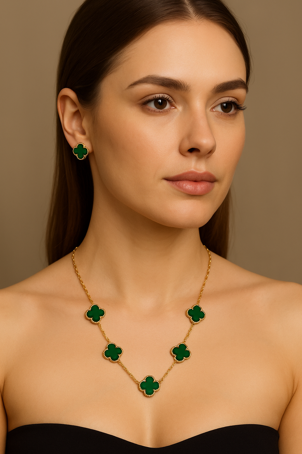 Alhambra Pendant Set