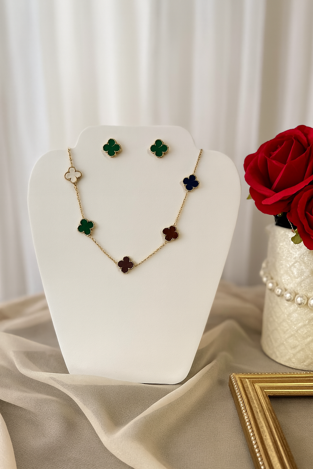 Alhambra Pendant Set