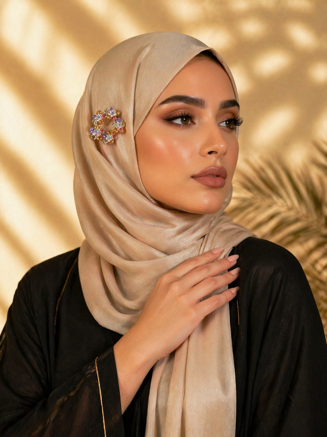 دبوس بروش إكليل الكريستال الباستيلي