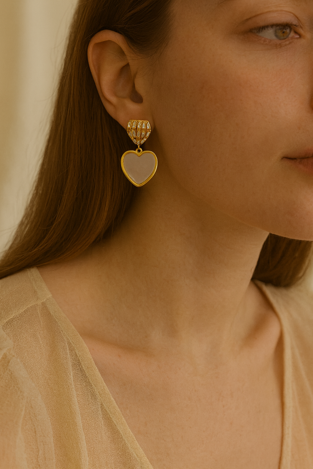 Golden Whisper Heart Luxe